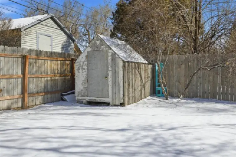 1431 Alger Ave Cody #30