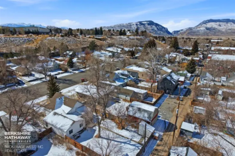 1431 Alger Ave Cody #33