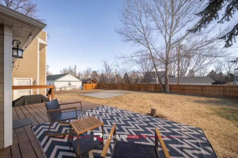 455 8th St Basin #26