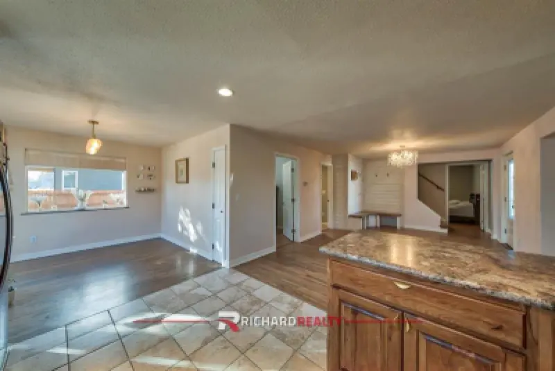 455 8th St Basin #7