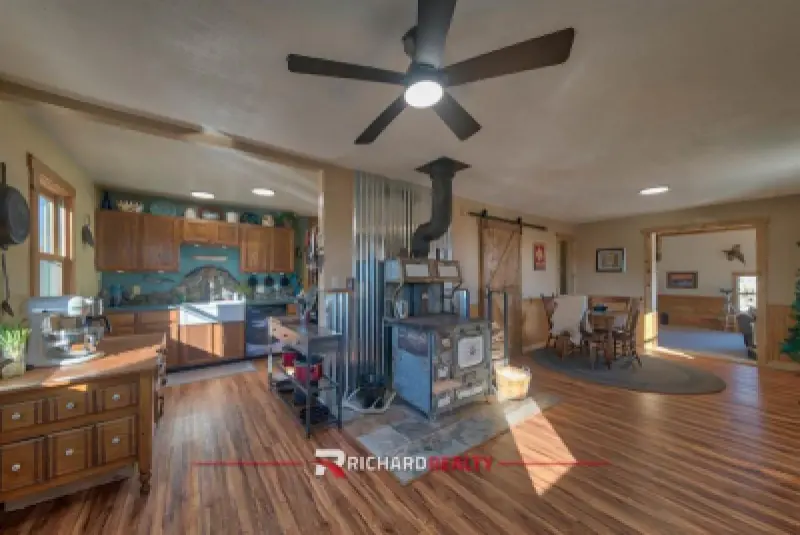 760 Lane 41 Burlington #2