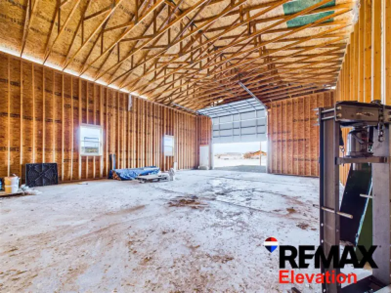 1769 Hwy 310 Lovell #16