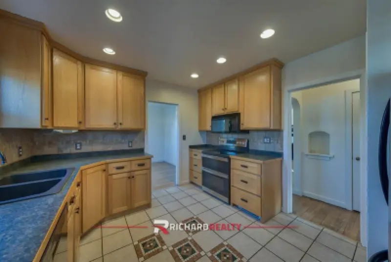 1100 Grace Ave Worland #11