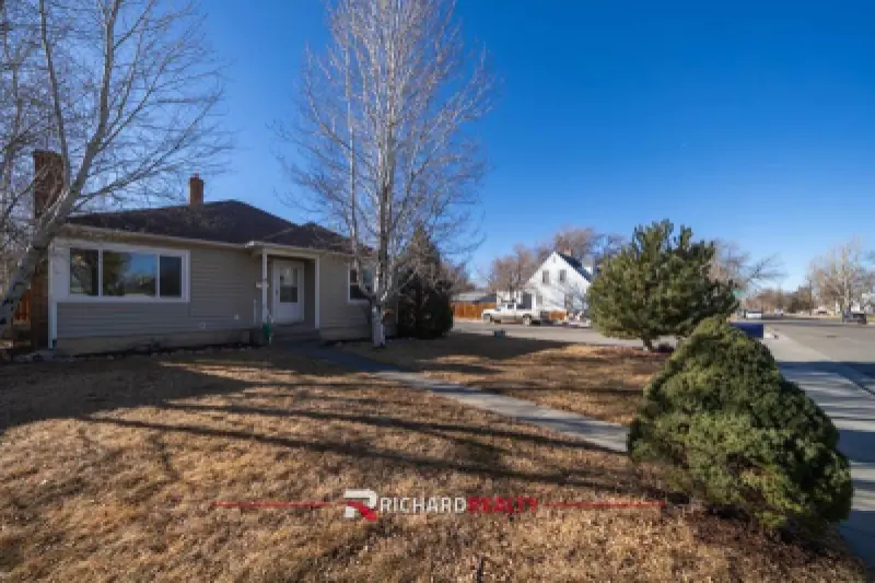 1100 Grace Ave Worland #48