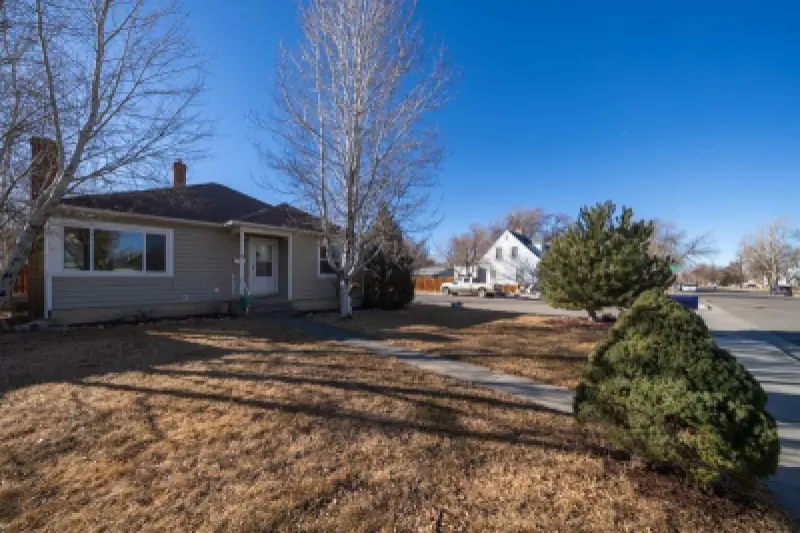 1100 Grace Ave Worland #54