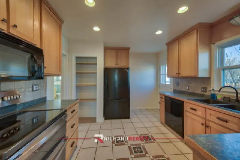 1100 Grace Ave Worland #9