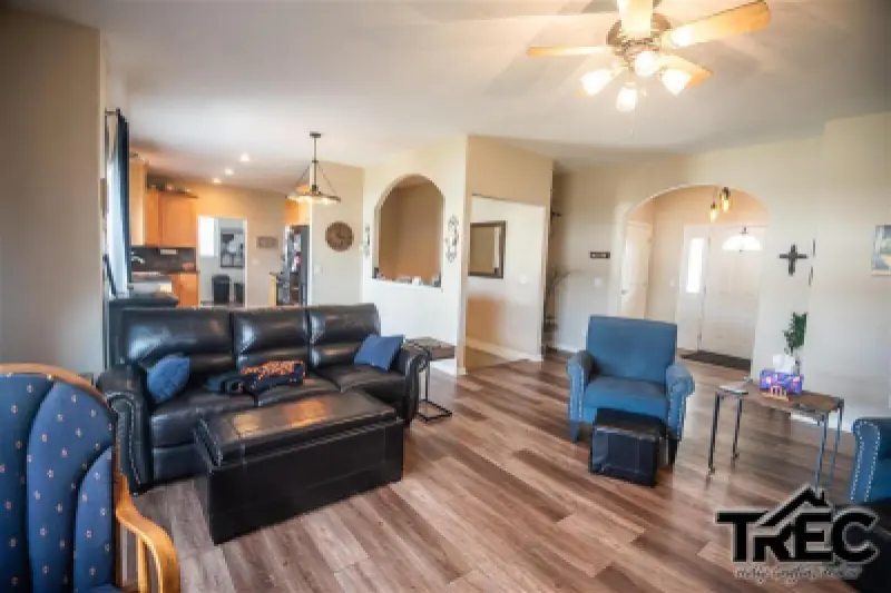621 Avenue B Powell #18
