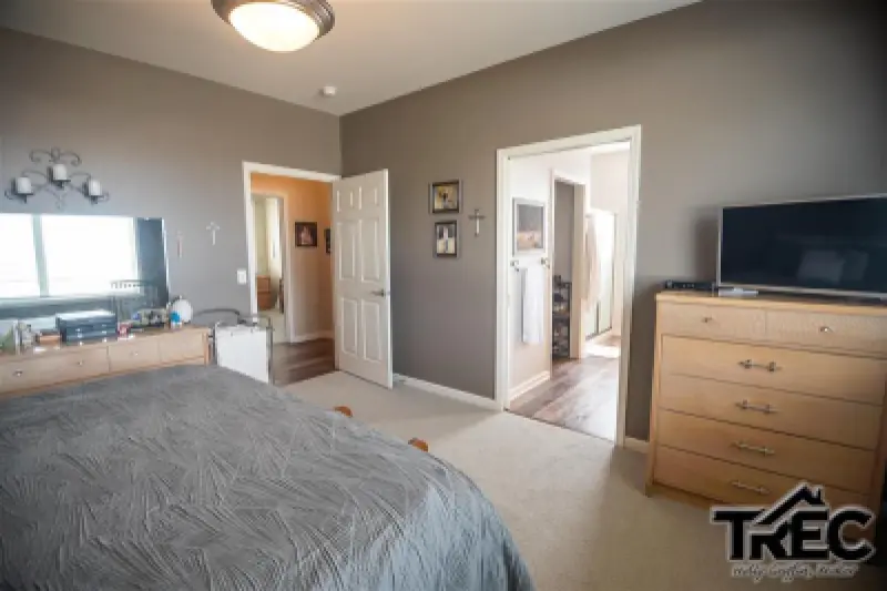 621 Avenue B Powell #26