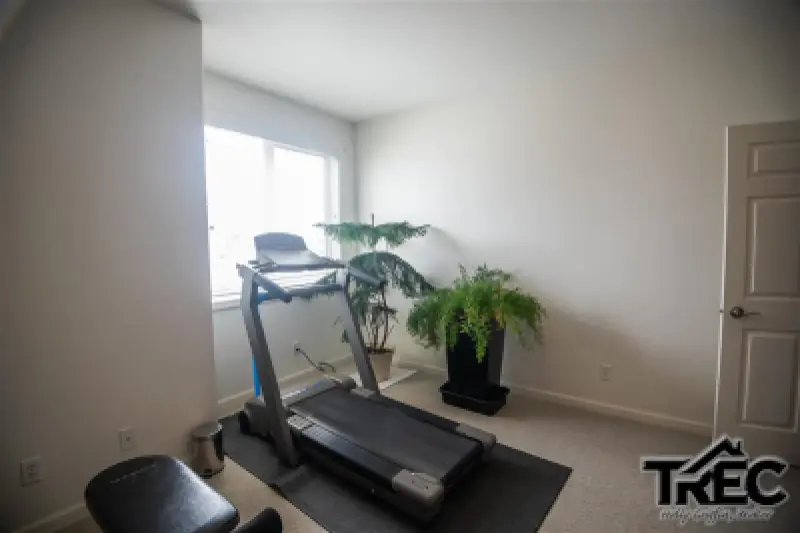 621 Avenue B Powell #31