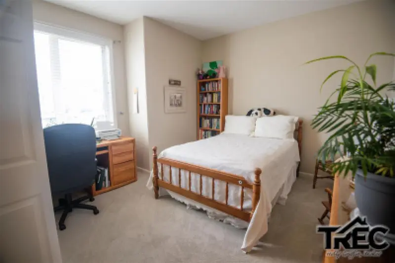 621 Avenue B Powell #32