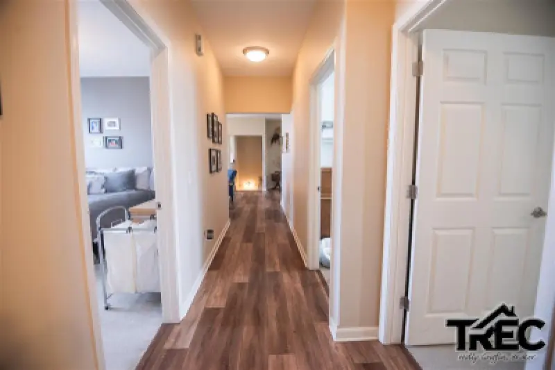 621 Avenue B Powell #35