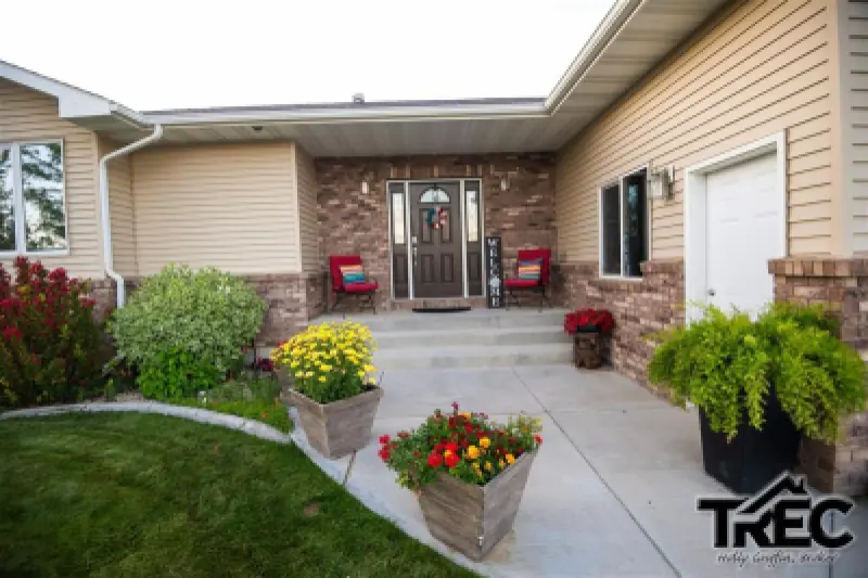 621 Avenue B Powell #4