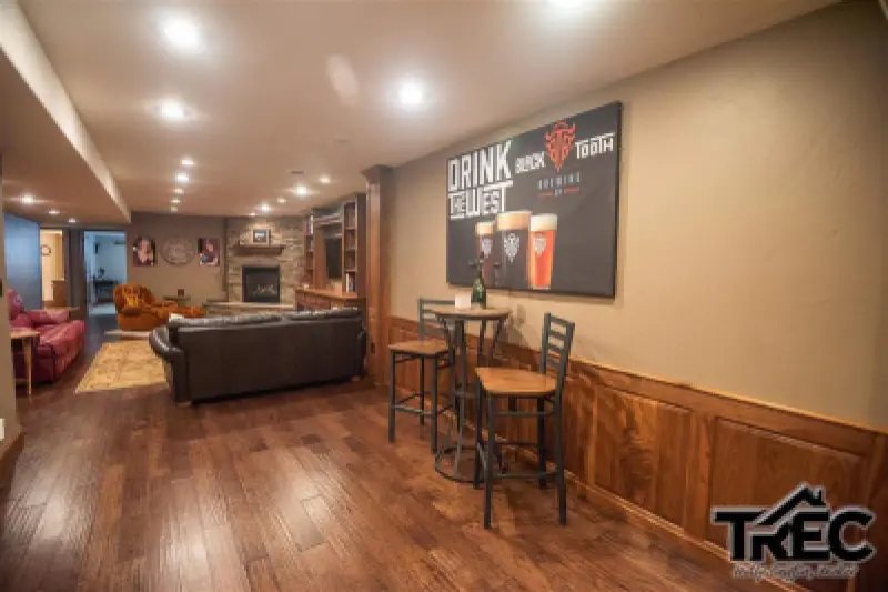 621 Avenue B Powell #47