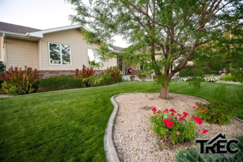621 Avenue B Powell #8
