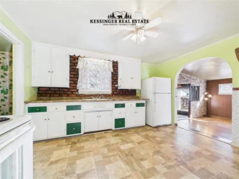 948 7th St Greybull #16