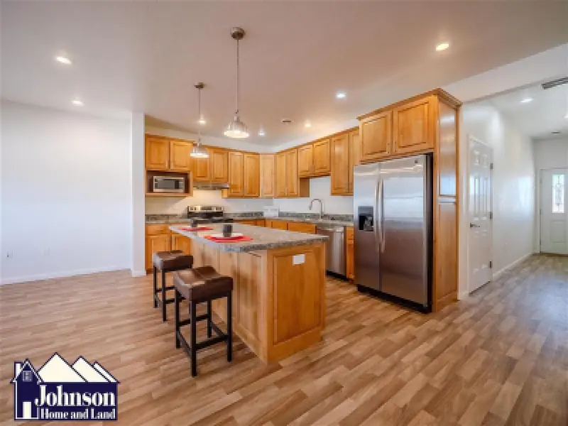 225 Division St Cowley #17