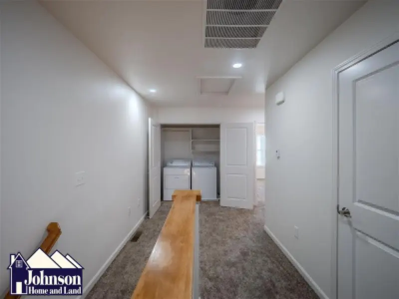 225 Division St Cowley #32