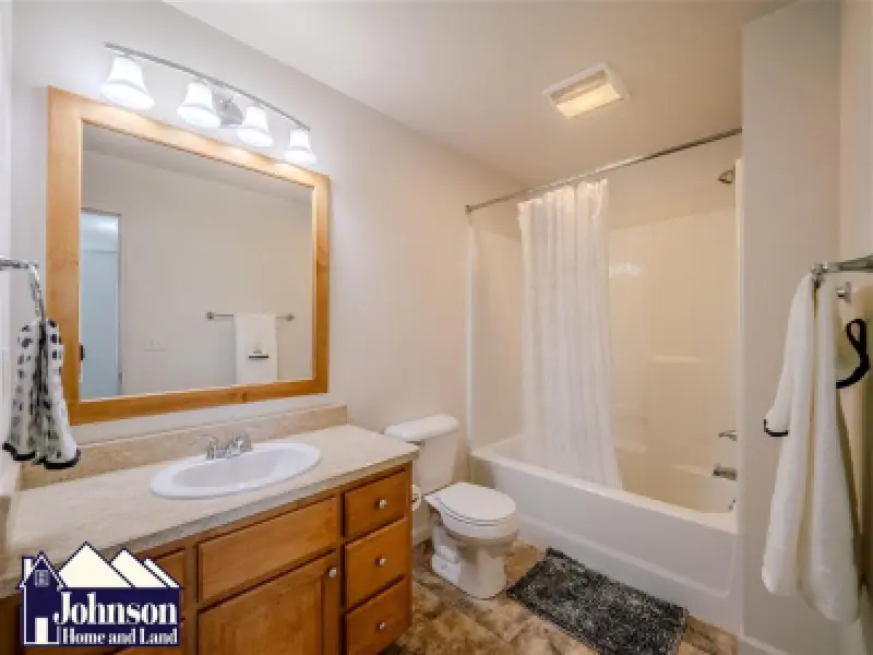 225 Division St Cowley #41