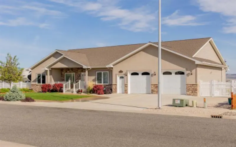 3331 Owens Ave Cody #1
