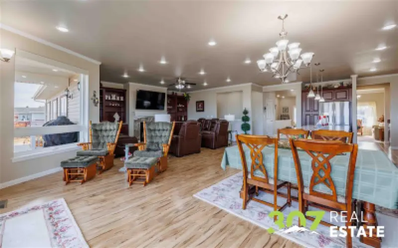 3331 Owens Ave Cody #15