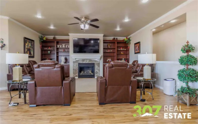 3331 Owens Ave Cody #17