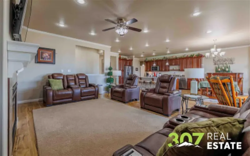 3331 Owens Ave Cody #19