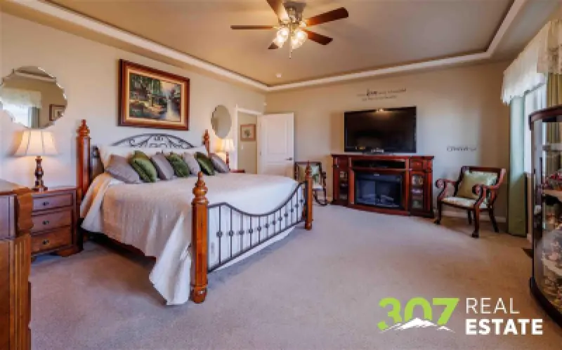 3331 Owens Ave Cody #21