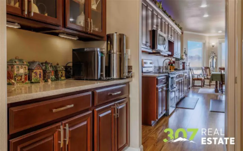3331 Owens Ave Cody #6
