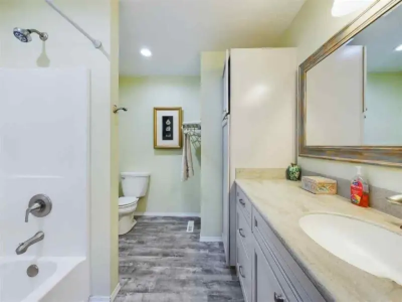 1 Streamside Dr Cody #28