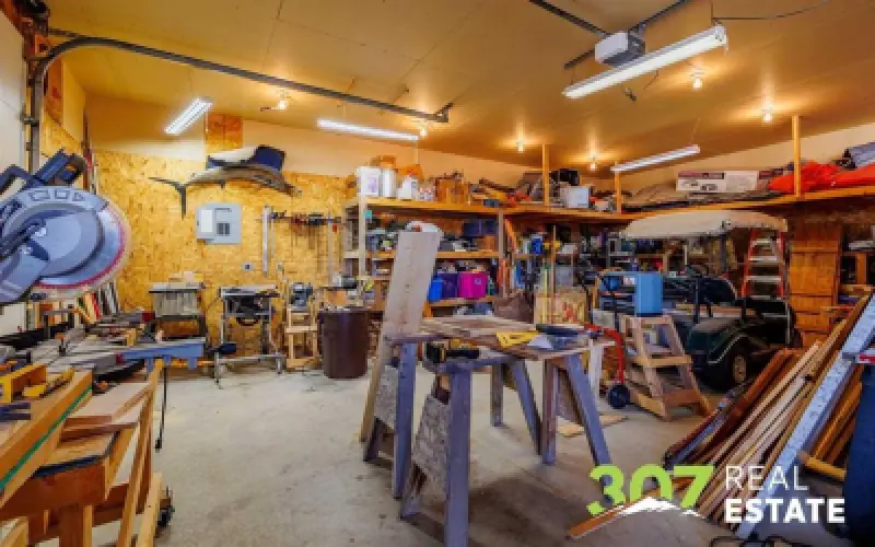 2720 D Avenue Cody #63