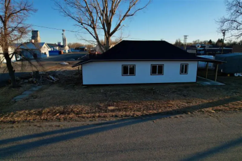302 3rd St S Basin #19