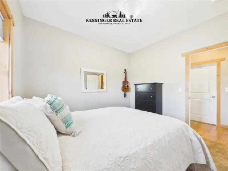 53 3rd St N Cowley #20