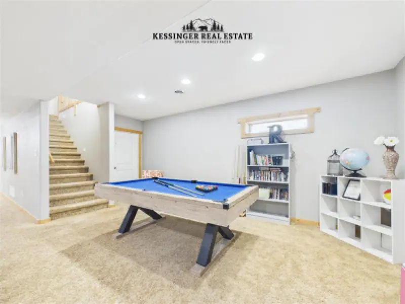 53 3rd St N Cowley #27