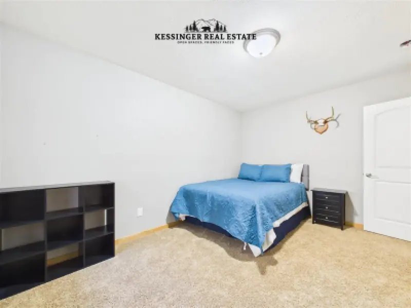 53 3rd St N Cowley #33