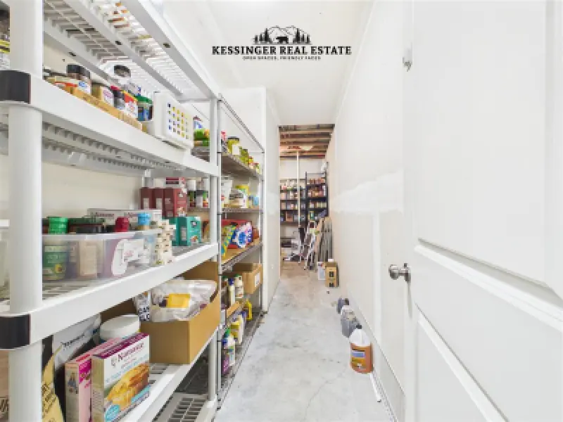 53 3rd St N Cowley #39