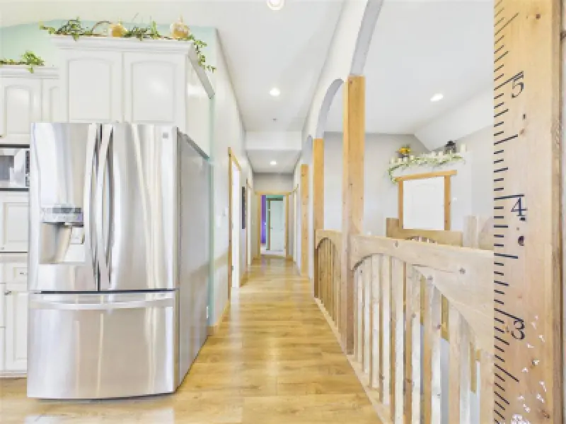53 3rd St N Cowley #6