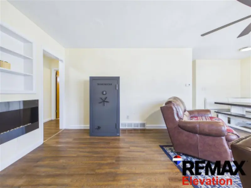 21 2nd St Greybull #8