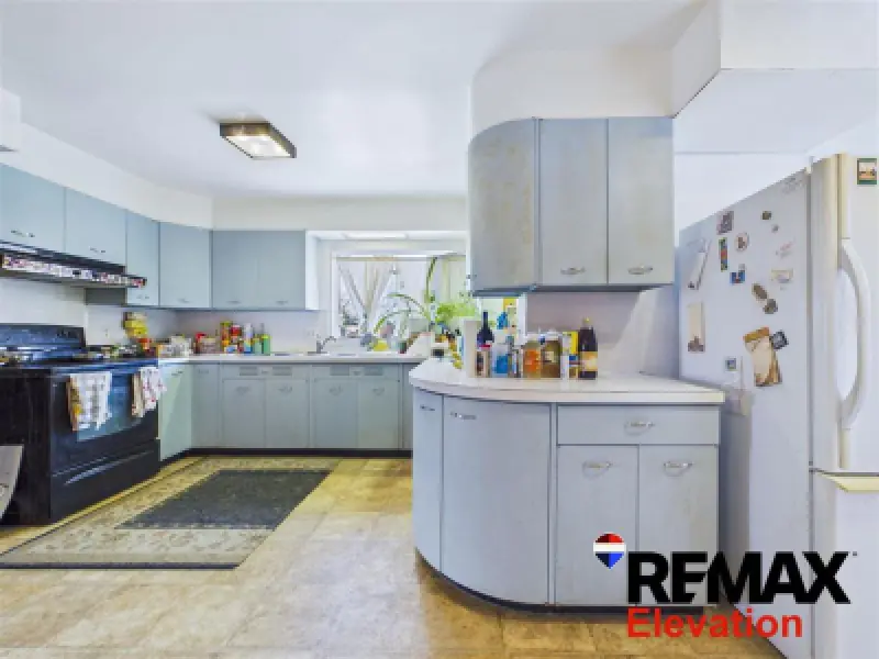 505 N Bernard St Powell #11