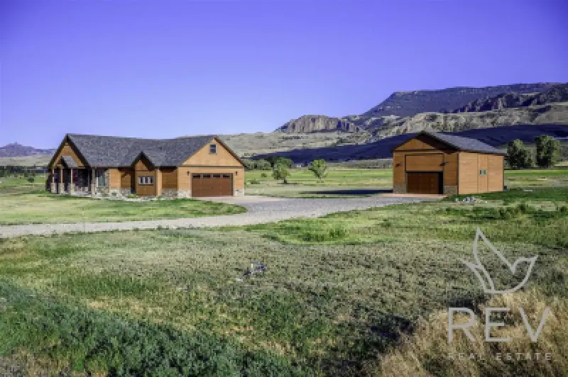 108 Stillwater Dr Cody #3