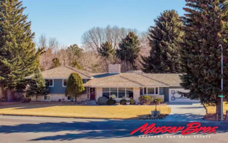 920 Skyline Dr Cody #5