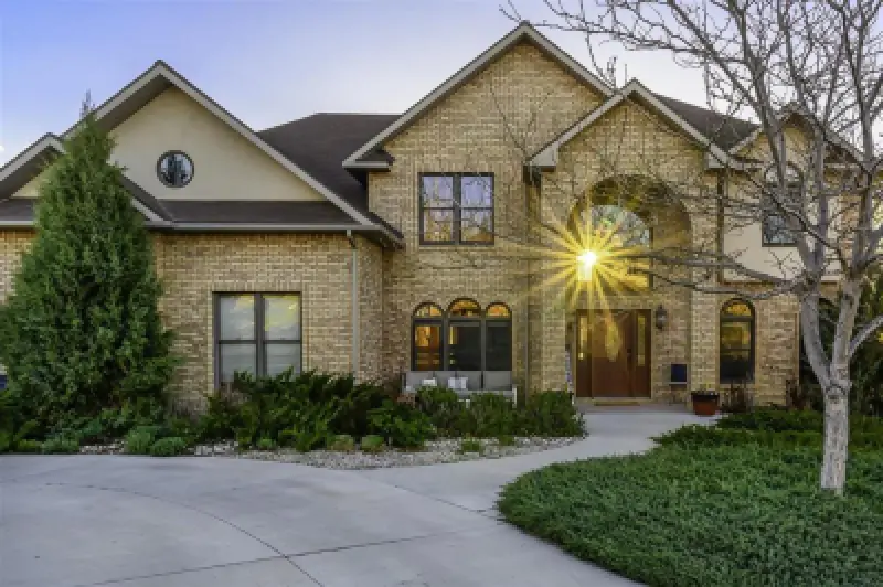 407 Indigo Circle Cody #3