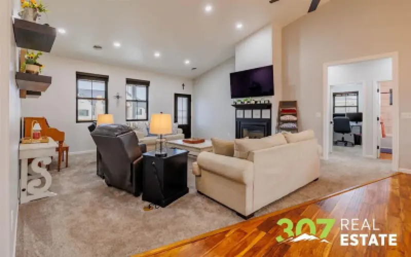 1090 Morning Glory Ln Powell #6