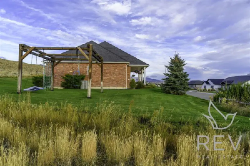 732 Links View Dr Cody #10