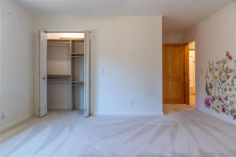 409 Tolman Rd Clark #43