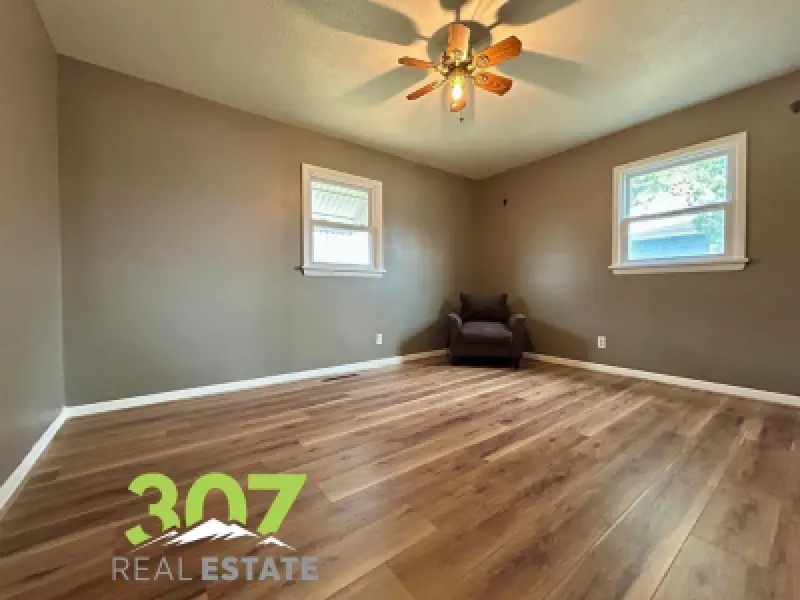 535 S Clark St Powell #9