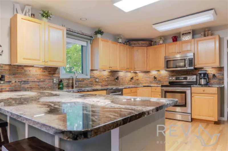 14 Beacon Dr Cody #13