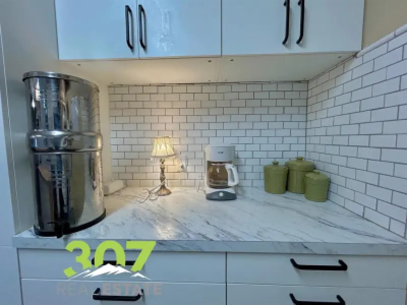 1280 Lane 8 Powell #23