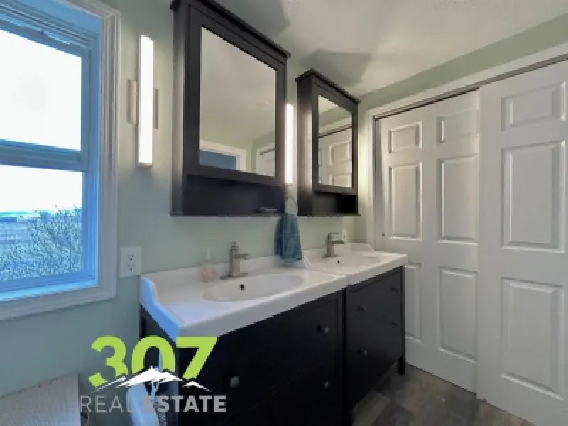 1280 Lane 8 Powell #32