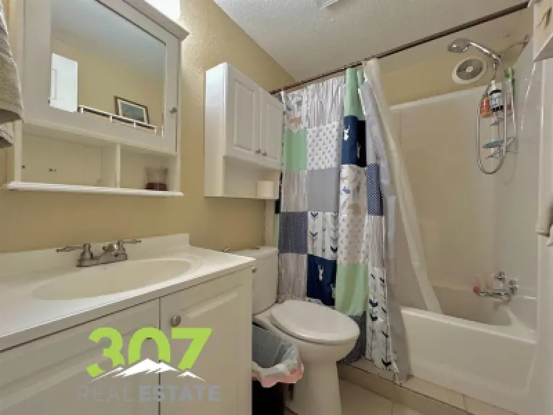 1280 Lane 8 Powell #36