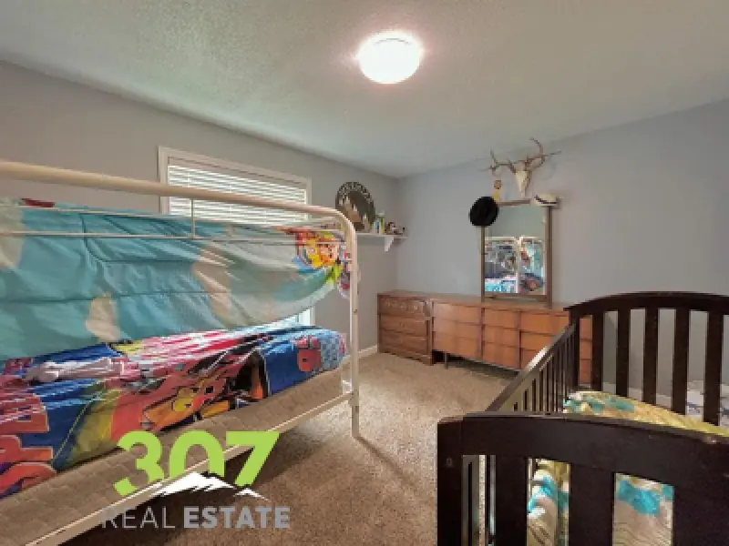 1280 Lane 8 Powell #37